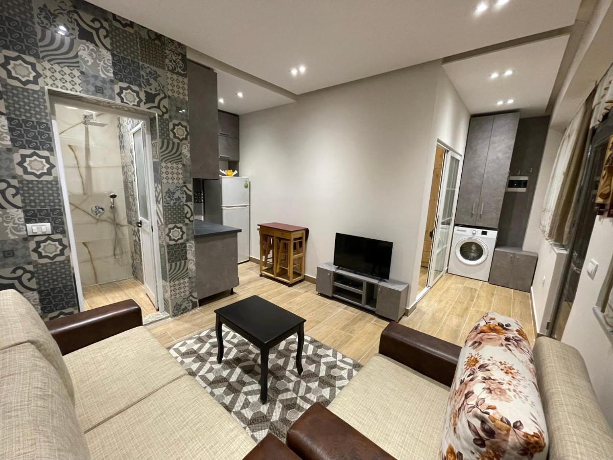 Modern 1 Bedroom City Apartment Тирана Экстерьер фото